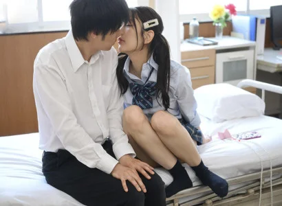 Cậu học trò yếu đuối được khoa khôi đè ra địt trong lớp