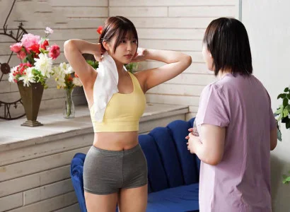Em gái nóng bỏng đến phòng tập yoga và bị chén